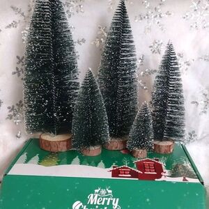 NIB 5 Sizes Bottlebrush Sisal Christmas Trees Flocked Wood Bases